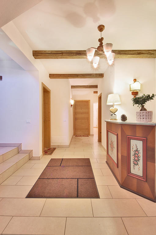 Apartments Chalet Ciufdlton Колфоско Екстериор снимка